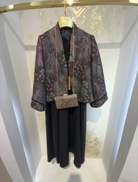 کت سارافون طاووسی 